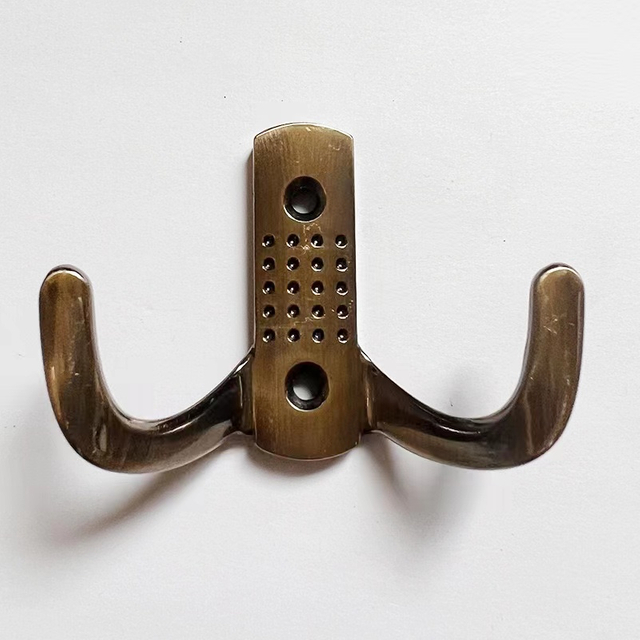 High Quality wooden clothes hangers flat hanging hooks and door bathroom towel wall clothes hooks